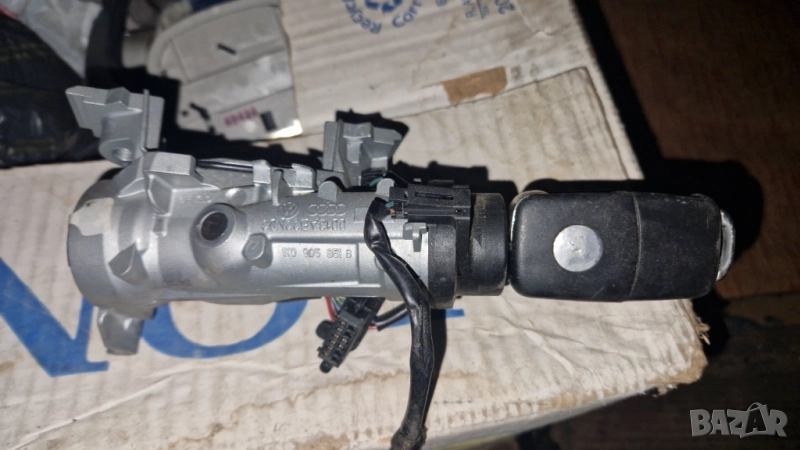 контактен ключ патрон VW Голф Volkswagen Golf 5 V 1K0 905 851 B заключващ механизъм на волана, снимка 1