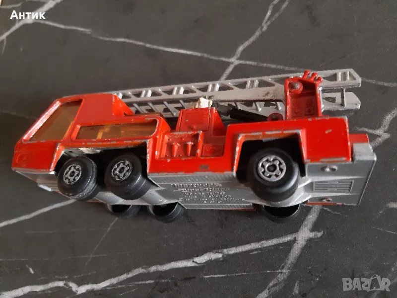 Стара Метална Пожарна MatchBox Fire Tender 1972 год., снимка 1