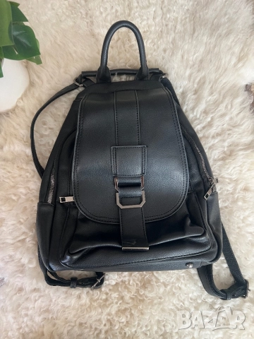 Дамска раница, снимка 3 - Раници - 52255208