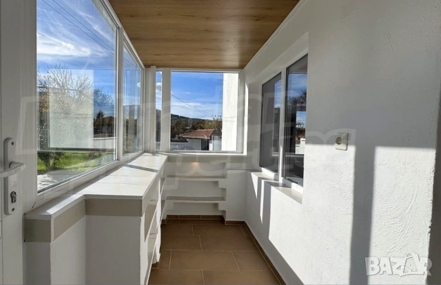 Zweistöckiges Haus. , снимка 13 - Къщи - 50962470