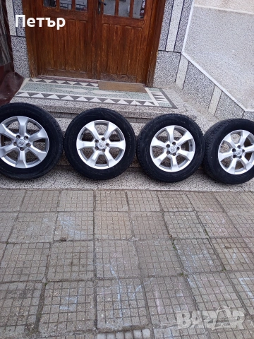 Оригинални алуминиеви джанти от рав 4 2012г. 17 цолови , снимка 1 - Автомобили и джипове - 50907919