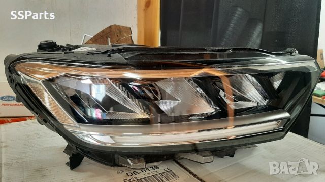 VW T-roc, T Roc Lift Full Led Restyle 2022г - десен фар, снимка 1 - Части - 46226395