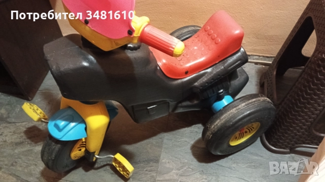 Триколка, снимка 3 - Детски велосипеди, триколки и коли - 51875802