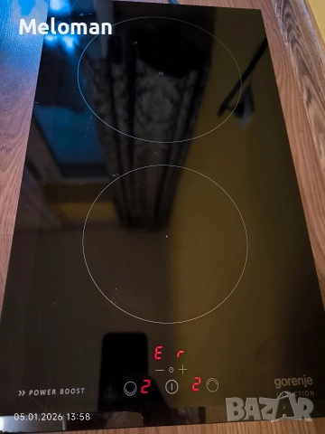 Продавам неработещ индукционен плот Gorenje IT332CSC 3650 W