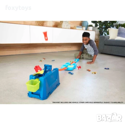 Игрален комплект в кутия - Hot Wheels писта за каскади, снимка 7 - Коли, камиони, мотори, писти - 46265079