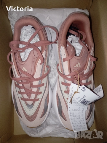 Нови сникърси Adidas , снимка 4 - Маратонки - 51923020