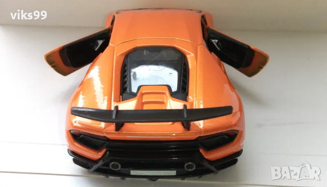 Bburago Lamborghini Huracan Performante 1:24, снимка 5 - Колекции - 49374236