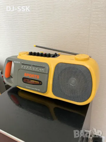 SONY  SPORTS CFM-104 VINTAGE RETRO BOOMBOX Ghetto Blaster радио касетофон, снимка 8 - Радиокасетофони, транзистори - 47015376