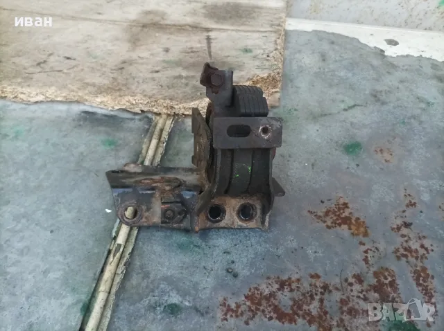 Тампон двигател за Тойота Корола Версо 2.2 D-cat. 177 кс. 2006 год. D-4D. , снимка 1