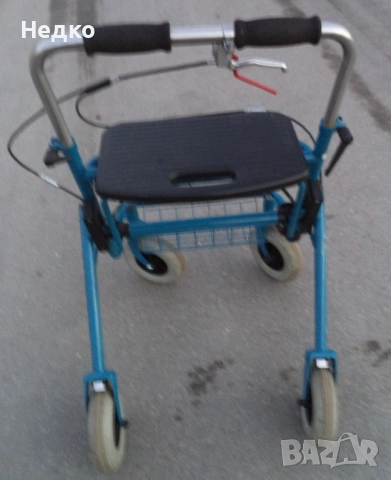 Проходилка сгъваема с една спирачка, снимка 4 - Ролатори - 53671430