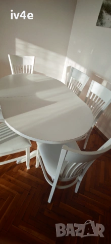 Бяла дървена трапезна маса, разтегателна 90/140(180)/75, със 6 стола, снимка 2 - Маси - 53111969