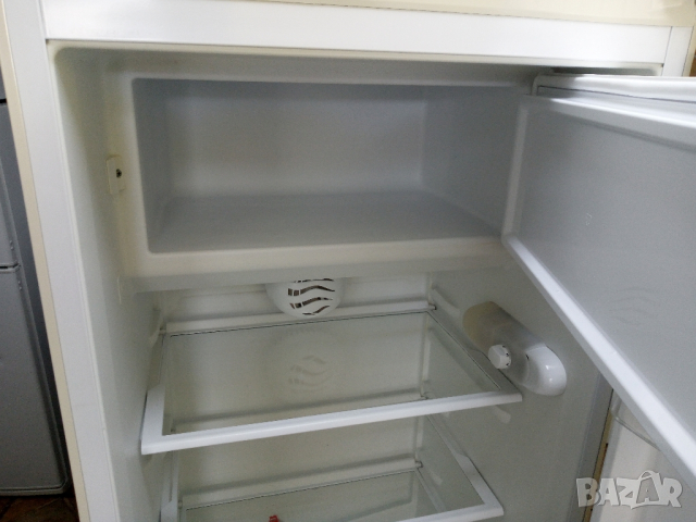 Бежов хладилник с вътрешна камера ретро дизайн Smeg 2 години гаранция!, снимка 8 - Хладилници - 45031993