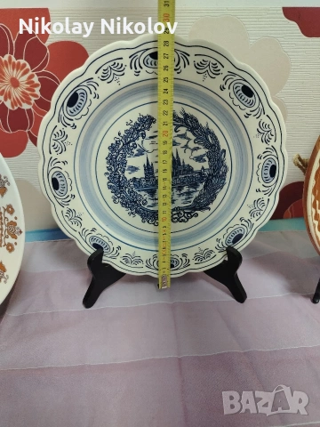 Порцеланови/Керамични чинии за стена , снимка 11 - Чинии - 53479932