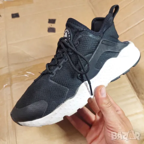 оригинални  маратонки Nike Air Huarache Run Ultra Black номер 39,5-40, снимка 6 - Маратонки - 41396920