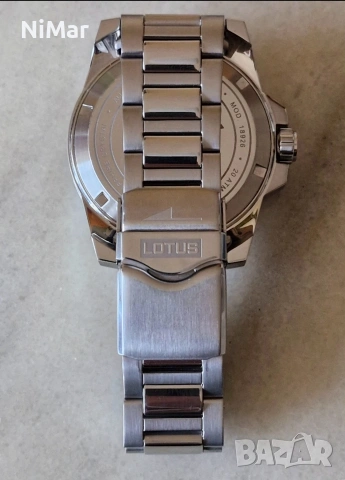 Мъжки кварцов часовник Lotus Diver L18926/1