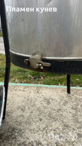 Продавам центрофуга за мед 3-рамкова, ръчна от хром-никел (инокс) , снимка 4 - За пчели - 54176028