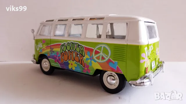 Volkswagen Samba Van Hippie Line Maisto 1:25, снимка 3 - Колекции - 48963581