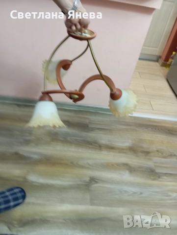 Продавам полюлей за хол