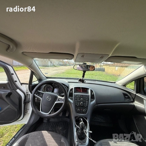 Opel Astra 1.6 cdti, снимка 3 - Автомобили и джипове - 53989014