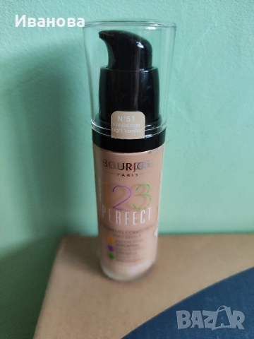 Bourjois 123 Perfect течен фон дьо тен за съвършен външен вид