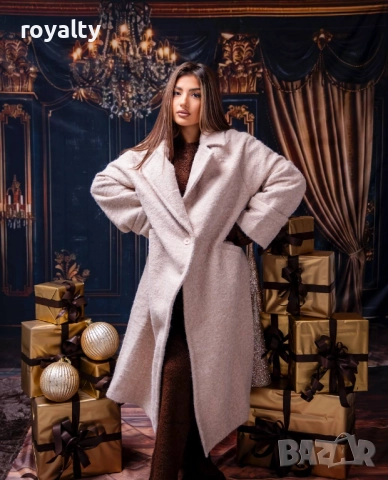 Луксозно Дамско Палто , снимка 3 - Палта, манта - 52884616