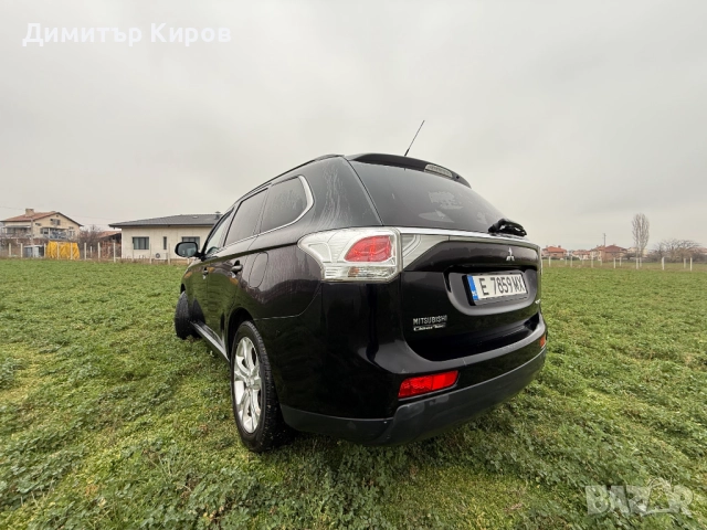 Mitsubishi Outlander III 2.2 DiD 150к.с., снимка 2 - Автомобили и джипове - 52802371