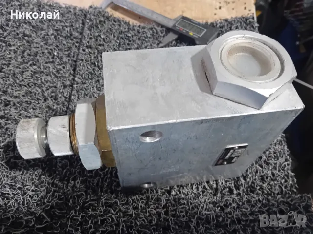 Контролен клапан, снимка 5 - Резервни части за машини - 49861265