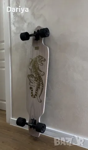 Longboard Лонгборд landyachtz, снимка 1 - Скейтборд, ховърборд, уейвборд - 47953908