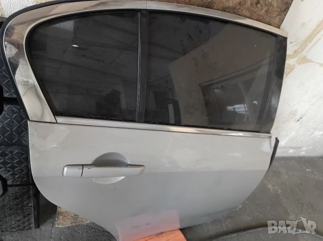 Задна дясна врата за Infiniti G37, снимка 2 - Части - 54244837