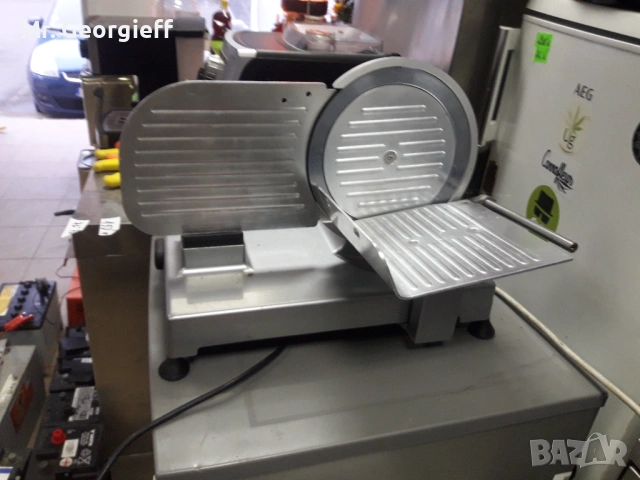 Слайс машина Olympia,made in Italy, снимка 2 - Обзавеждане за заведение - 53073808