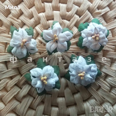 Мини коледни звезди 3,5см комплект, снимка 3 - Изкуствени цветя - 52025374