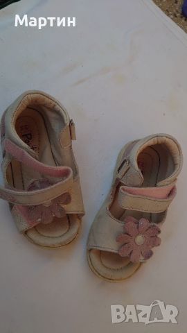 Детски сандали, различни размери, снимка 11 - Детски сандали и чехли - 45254969