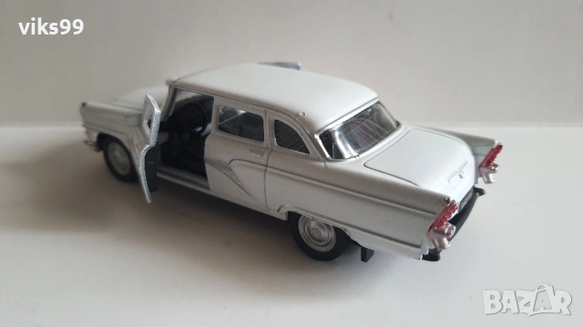 ЧАЙКА ГАЗ-13 Welly - Мащаб 1:43, снимка 3 - Колекции - 53175248