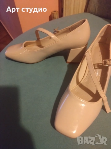 Дамски обувки , снимка 2 - Дамски обувки на ток - 53757534
