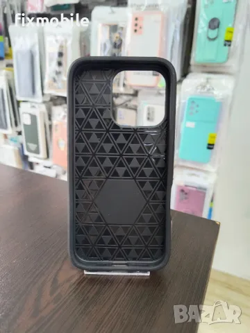 Apple iPhone 16 Pro Висококачествен кейс Vmax Triangle case, снимка 4 - Калъфи, кейсове - 49726397