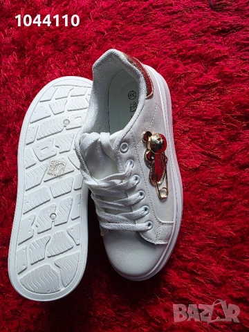 Дамски бели кецки, снимка 3 - Маратонки - 52340121