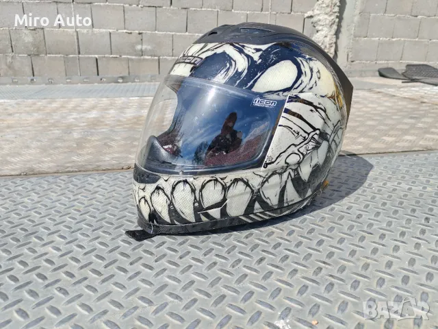 Каска Icon Artists Размер М, снимка 2 - Аксесоари и консумативи - 50367814