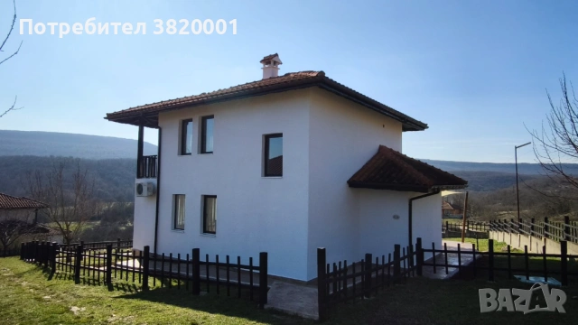 Без комисиона двуетажна, обзаведена къща с две спални, снимка 3 - Къщи - 53492435