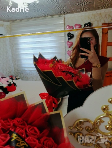 51🌹 вечен букет ✨🎀, снимка 2 - Романтични подаръци - 54152485