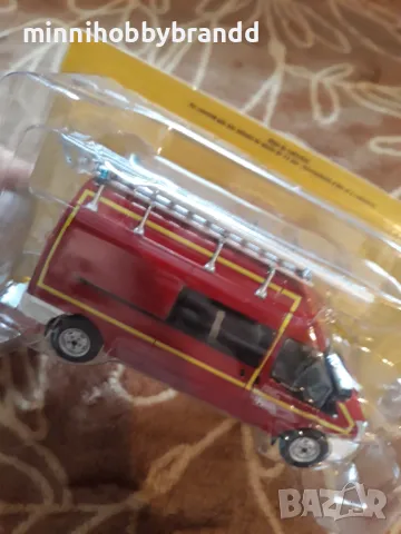 Land Rover Defender Citroen Jumper Ford Ttansit 1.43 Scale Top top top  models Hachette , снимка 10 - Колекции - 50300758