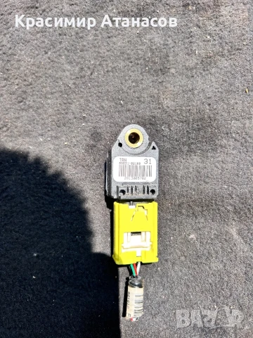 89831-02100. Сензор удар за Тойота Авенсис T27. , снимка 11 - Части - 50553115