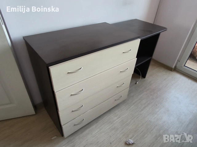 Спален комплект – легло, гардероб, скрин, нощни шкафчета, бюро, снимка 12 - Спални и легла - 53679461