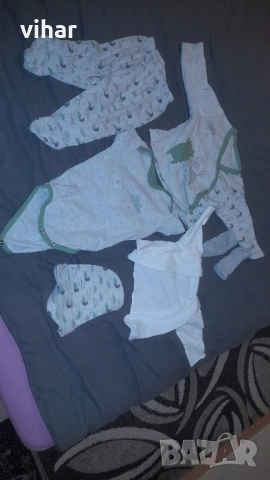 дрешки за новородени от 0 до 6 месеца, снимка 4 - Бодита за бебе - 52433147