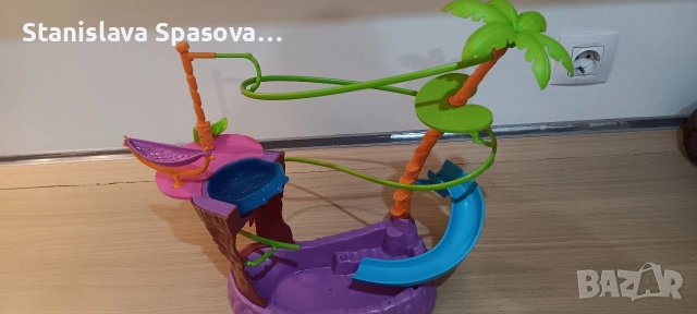 Басейн за малки кукли