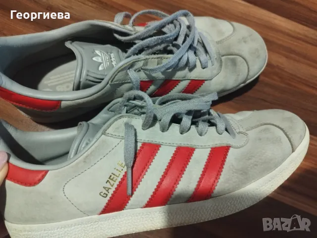 Adidas 42.5, снимка 1 - Спортни обувки - 47230576