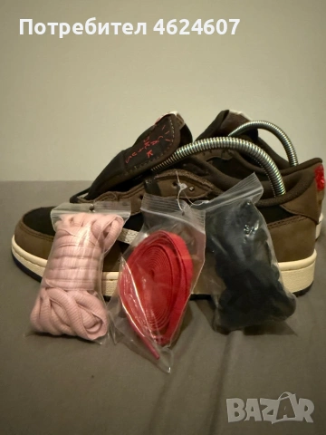 Travis Scott x Air Jordan 1 Low OG “Reverse Mocha”, снимка 3 - Ежедневни обувки - 53927959