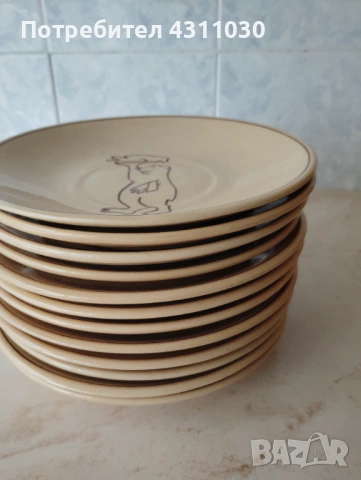 12 броя керамични чинии от 80-те  години, снимка 2 - Чинии - 54261815