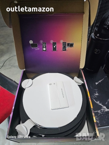 Philips Hue Lightstrip Gradient TV 75", снимка 12 - Стойки, 3D очила, аксесоари - 52848809