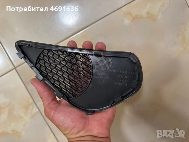 Решетка на говорителя на предна лява врата малка на Ауди A8 D4 4H само за 40лв. 4H0868299, снимка 2 - Части - 52902555