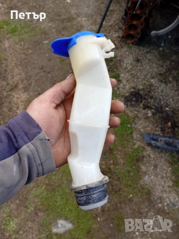 Гърловона казанче чистачки VOLVO S60 V70 XC70, снимка 3 - Части - 53406604